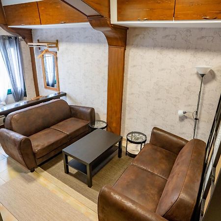Casa Julio - Alcala Complete Coastal Retreat - Entire Apartment - 3 Min Walk From The Ocean - Shared Entrance With Host 외부 사진