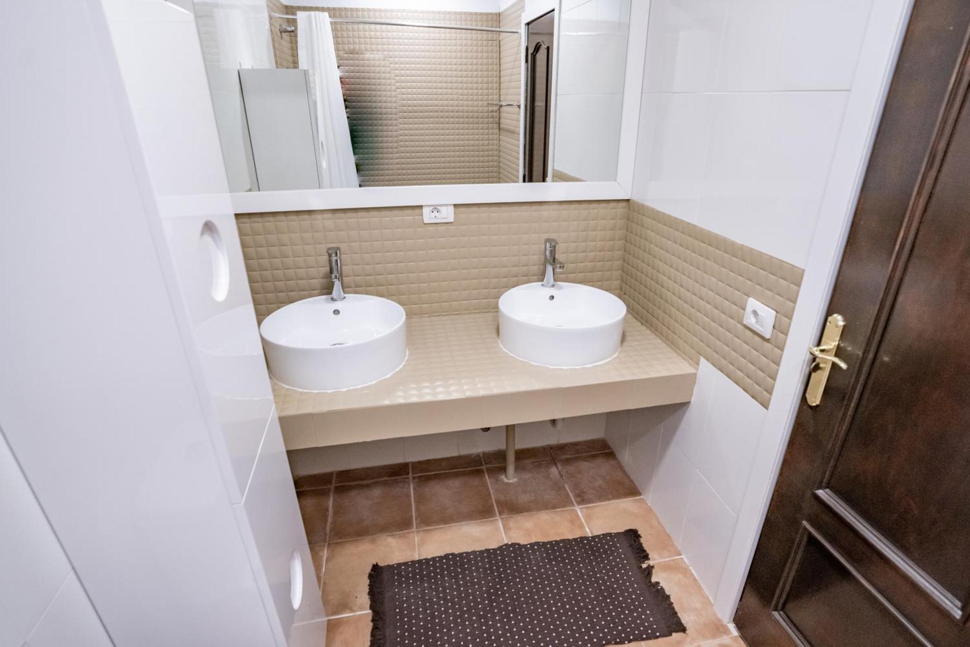 Casa Julio - Alcala Complete Coastal Retreat - Entire Apartment - 3 Min Walk From The Ocean - Shared Entrance With Host 외부 사진