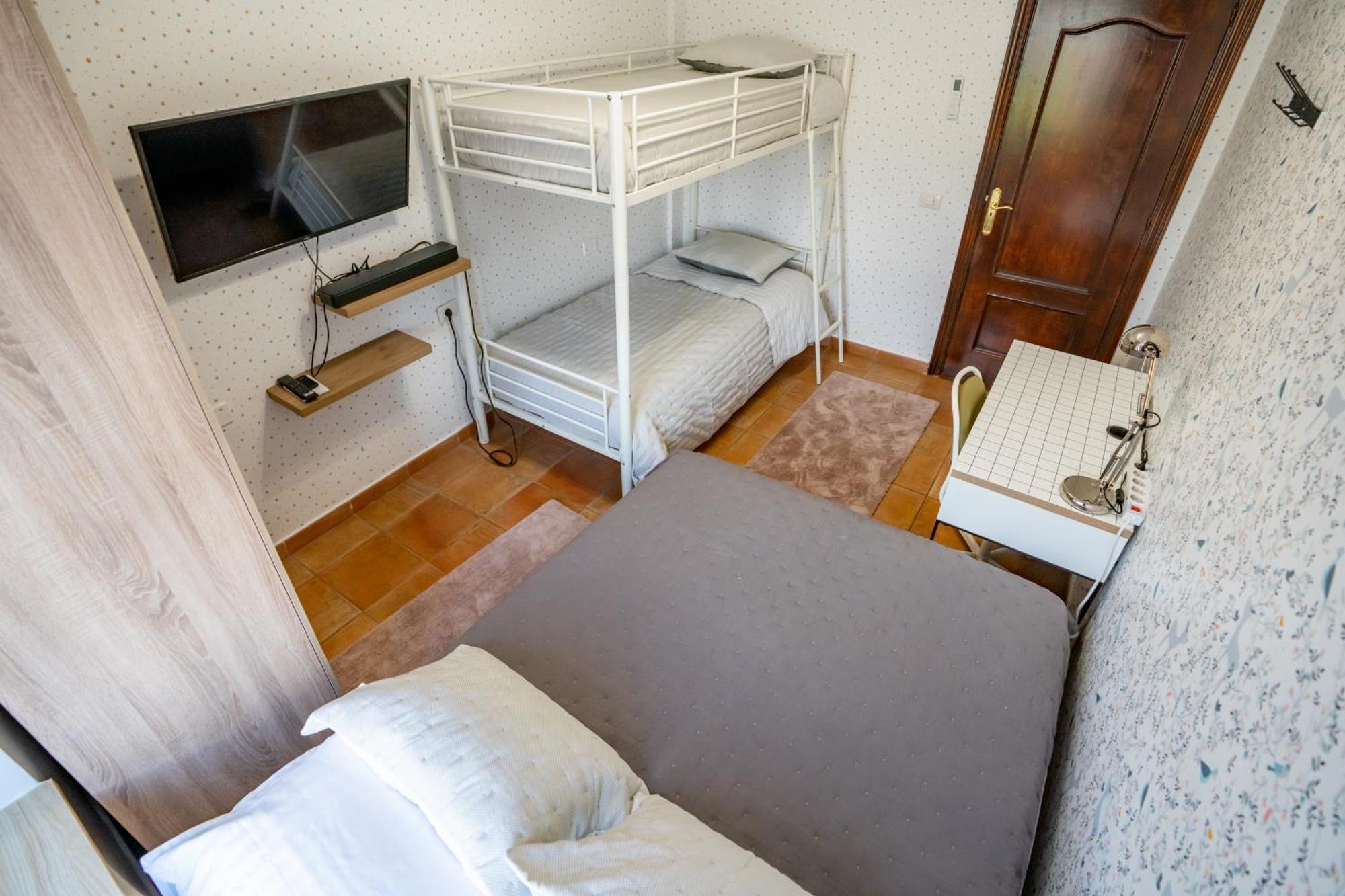 Casa Julio - Alcala Complete Coastal Retreat - Entire Apartment - 3 Min Walk From The Ocean - Shared Entrance With Host 외부 사진